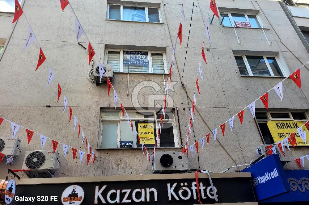 karşıyaka çarşı içinde eşyalı kiralık ofis