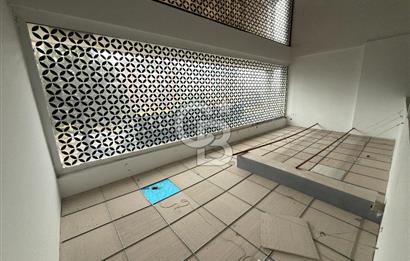 Çukurambar Merkez-Kat Mülkiyetli-Asma Katlı 110 m² Satılık Dükkan