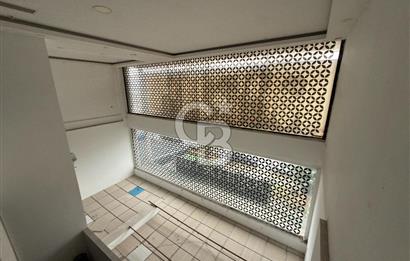 Çukurambar Merkez-Kat Mülkiyetli-Asma Katlı 110 m² Satılık Dükkan