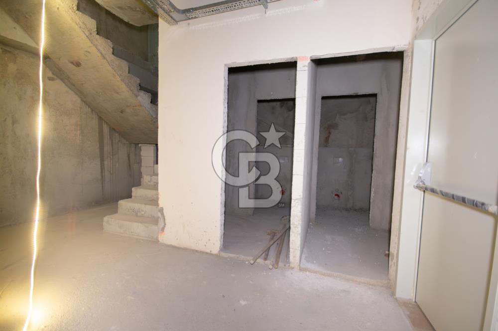 Şişli Esentepe 2700 m2 Shell and Core Kurumsal Kiralık A+ Plaza