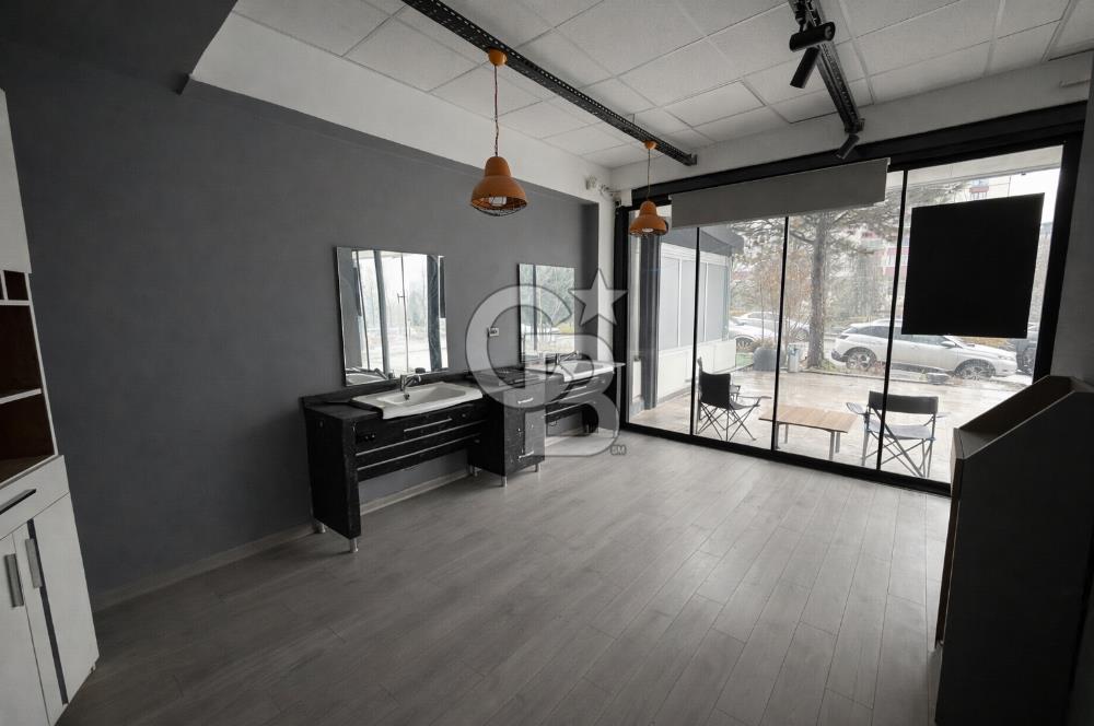 Çukurambar Merkez-Kat Mülkiyetli-Asma Katlı 110 m² Satılık Dükkan
