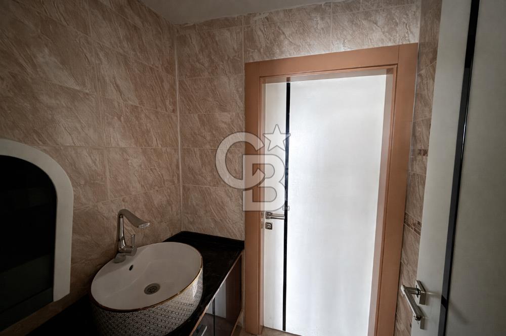 Çukurambar Merkez-Kat Mülkiyetli-Asma Katlı 110 m² Satılık Dükkan