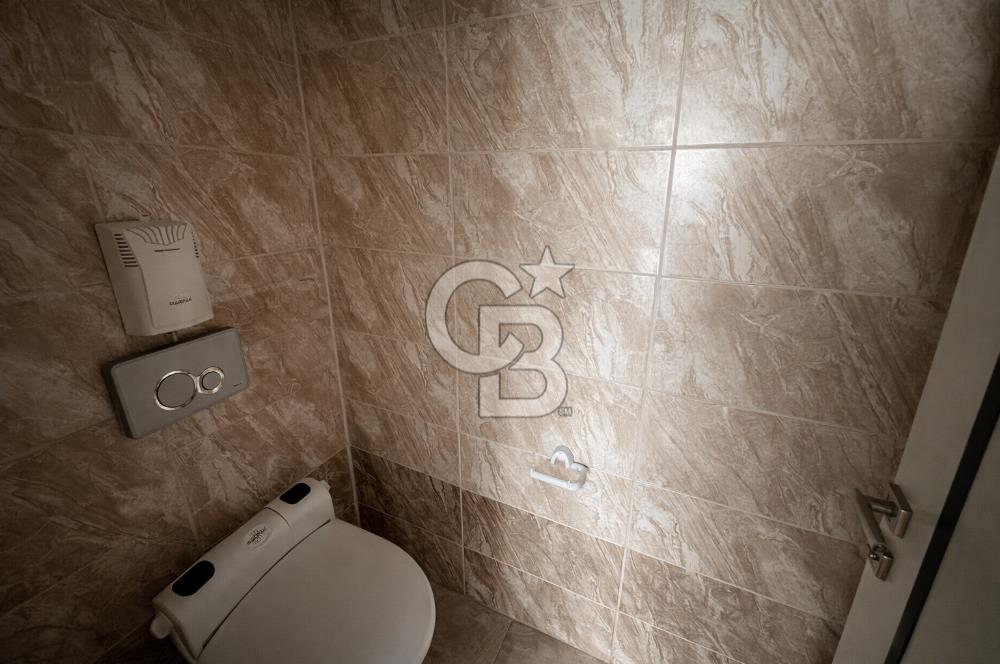 Çukurambar Merkez-Kat Mülkiyetli-Asma Katlı 110 m² Satılık Dükkan