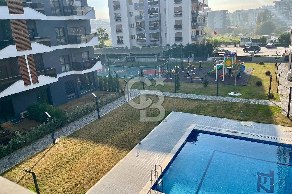 çiğli Azel Deluxe Sitesi Satılık 2+1 Havuz cephe Daire