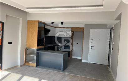 çiğli Azel Deluxe Sitesi Satılık 2+1 Havuz cephe Daire