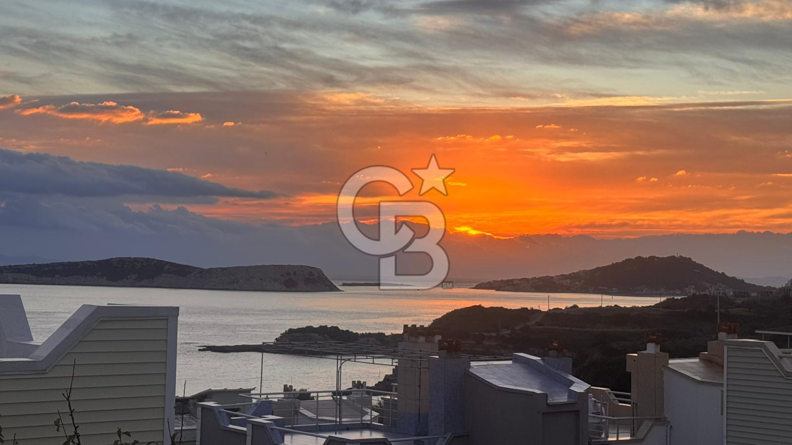 İzmir Karaburun Yıldıztepe sitesinde satılık dublex villa