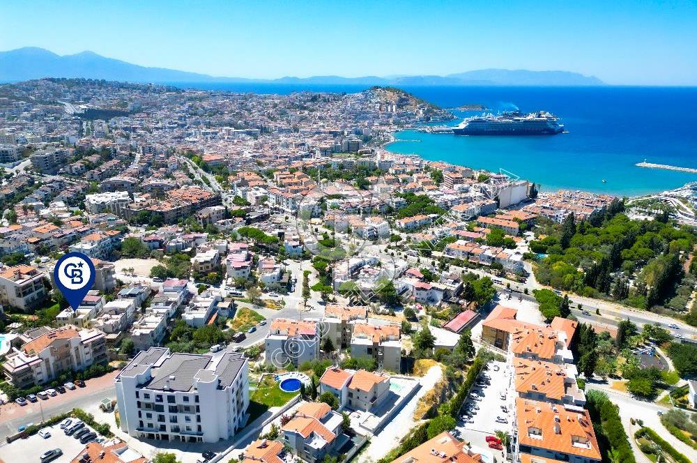 Kuşadası Türkmen Mahallesinde Deniz Manzaralı  Bahçeli Tam Müstakil 5+1 Villa