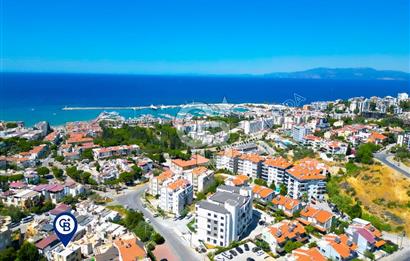 Kuşadası Türkmen Mahallesinde Deniz Manzaralı  Bahçeli Tam Müstakil 5+1 Villa