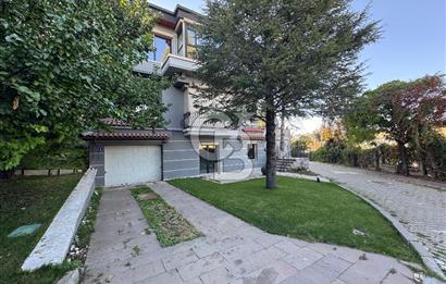 İNCEK KONAKLARINDA KÖŞE KONUMLU 5+2 MÜTHİŞ SATILIK VİLLA