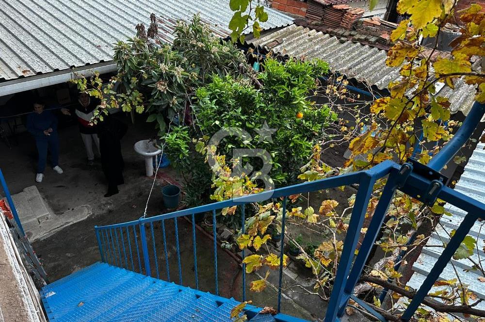 Urganlı'da Bahçeli Dükkan Alanlı Teraslı Müstakil Köy Evi