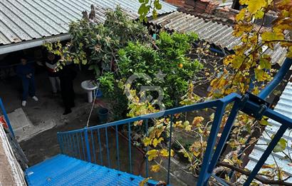 Urganlı'da Bahçeli Dükkan Alanlı Teraslı Müstakil Köy Evi