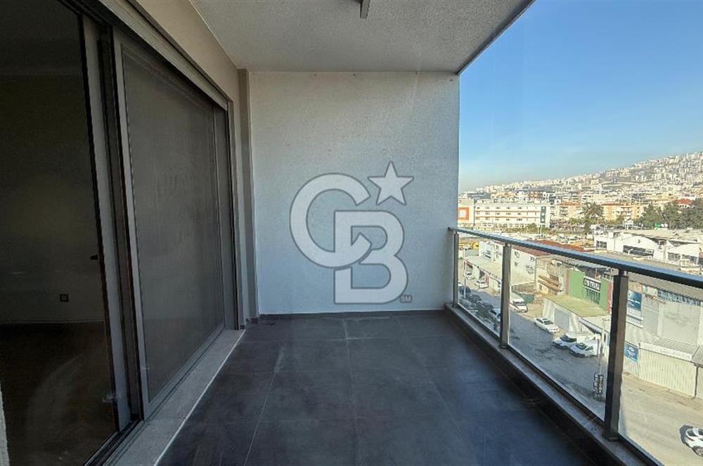 Çiğli Modern 2de 6. Kat Havuzlu & Spor Salonlu Kapalı Mutfak