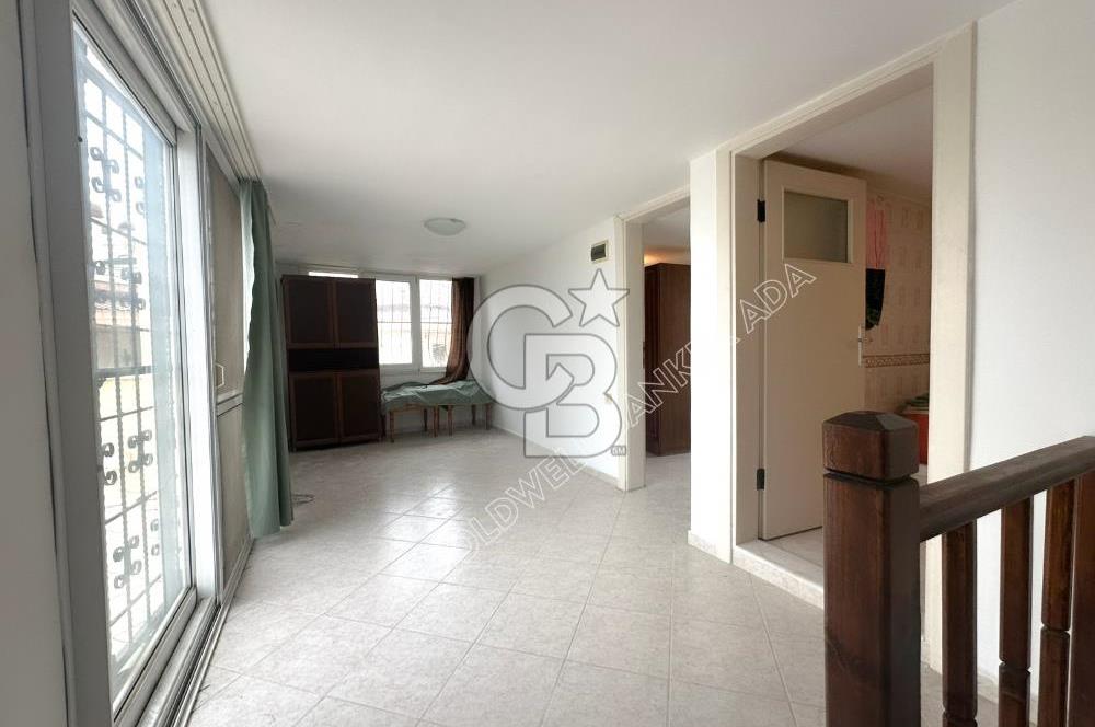 Kuşadası Türkmen Mahallesinde Deniz Manzaralı  Bahçeli Tam Müstakil 5+1 Villa