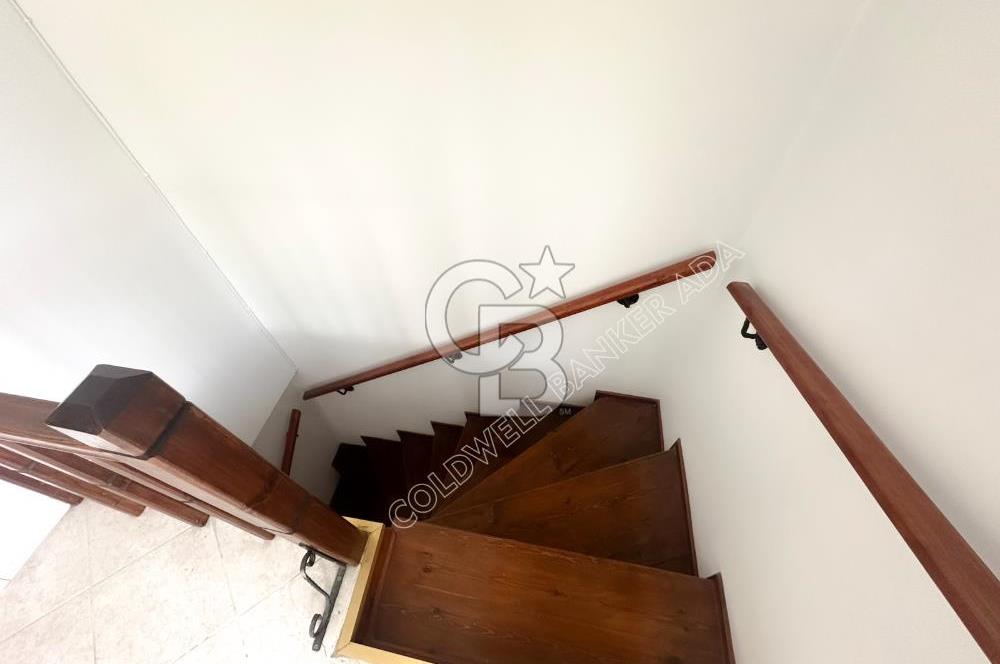 Kuşadası Türkmen Mahallesinde Deniz Manzaralı  Bahçeli Tam Müstakil 5+1 Villa