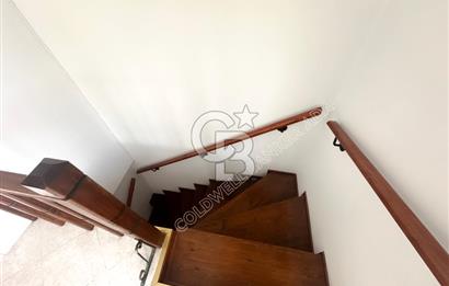 Kuşadası Türkmen Mahallesinde Deniz Manzaralı  Bahçeli Tam Müstakil 5+1 Villa