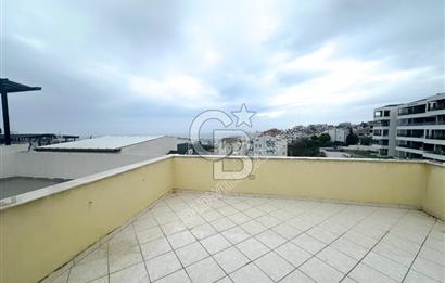 Kuşadası Türkmen Mahallesinde Deniz Manzaralı  Bahçeli Tam Müstakil 5+1 Villa