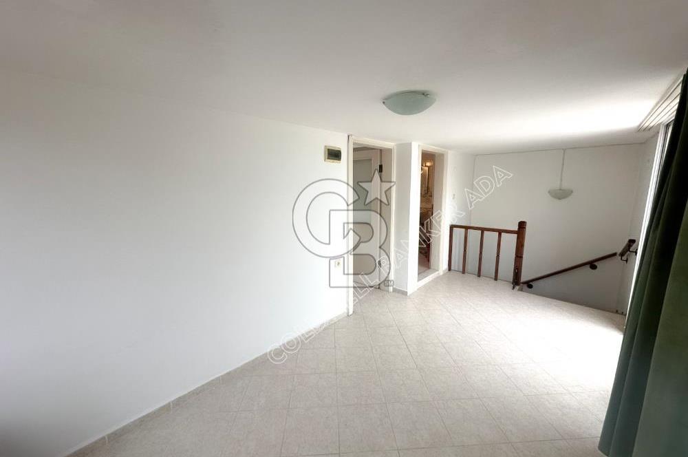 Kuşadası Türkmen Mahallesinde Deniz Manzaralı  Bahçeli Tam Müstakil 5+1 Villa