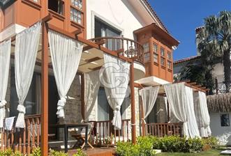 Çeşme Alaçatı'da Merkezi Konumda Komple Satılık Bina - 6 - 323949