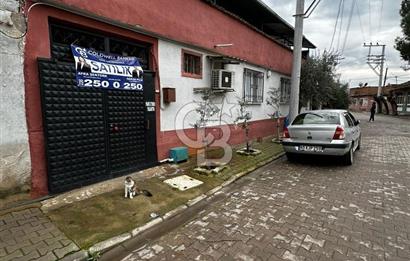 Urganlı'da Bahçeli Dükkan Alanlı Teraslı Müstakil Köy Evi