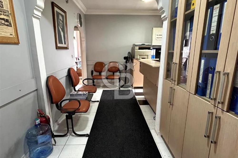 BEYLİKDÜZÜNDE CADDE ÜZERİ ÇİFT TAPU EMSALSİZ 5+1  İŞYERİ