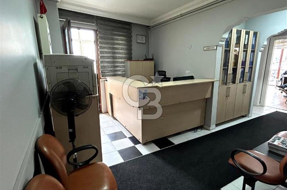 BEYLİKDÜZÜNDE CADDE ÜZERİ ÇİFT TAPU EMSALSİZ 5+1  İŞYERİ