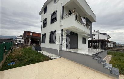 Dikili Cumhuriyet Mah. Çetin Emeç'te Satılık Müstakil 4+1 Villa