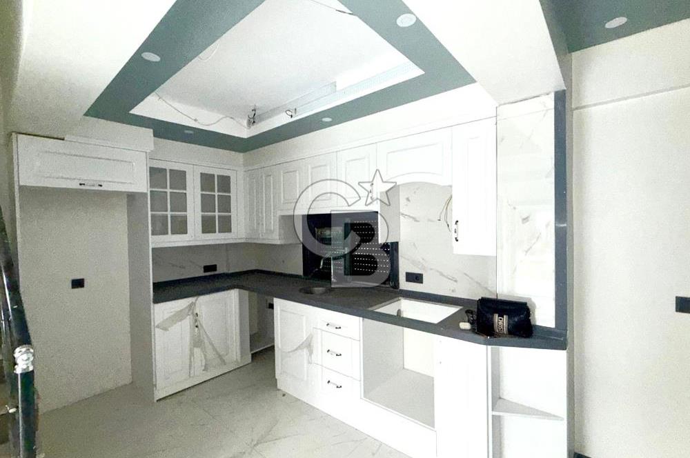 Dikili Cumhuriyet Mah. Çetin Emeç'te Satılık Müstakil 4+1 Villa