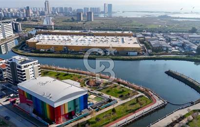 ÇİĞLİ ATAŞEHİR BEST SİTESİ'NDE HAVUZ CEPHELİ LÜKS SIFIR SATILIK 2+1 DAİRE