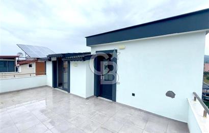 Dikili Cumhuriyet Mah. Çetin Emeç'te Satılık Müstakil 4+1 Villa