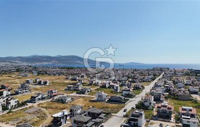 Dikili Cumhuriyet Mah. Çetin Emeç'te Satılık Müstakil 4+1 Villa