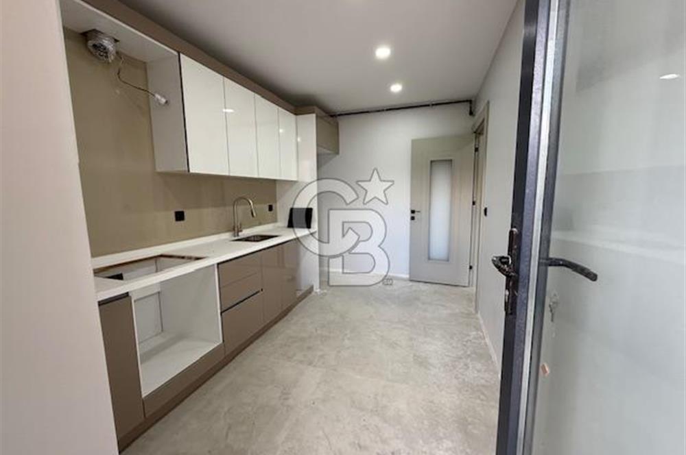 BEYLİKDÜZÜ SULTAN FATİH CAD. ÜZERİNDE YENİ BİNADA SATILIK 3+1