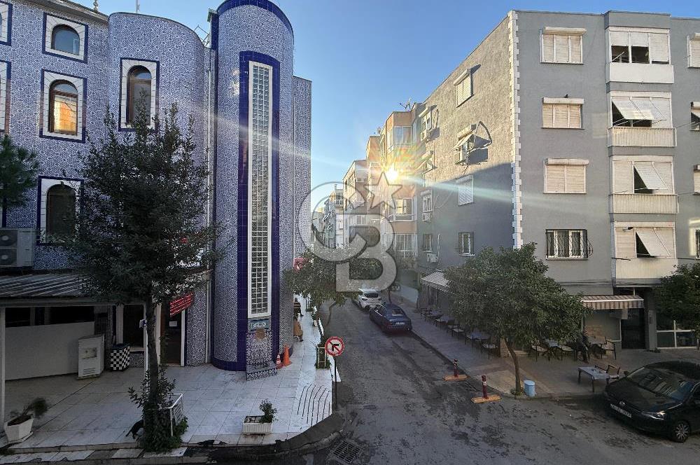 İzmir / Göztepe 34. Sokakta Köşe Konumlu 3+1