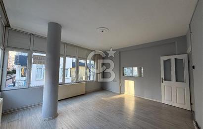 İzmir / Göztepe 34. Sokakta Köşe Konumlu 3+1