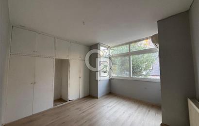 İzmir / Göztepe 34. Sokakta Köşe Konumlu 3+1