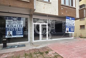 GÜNEŞEVLER MERKEZDE 320m² CADDE ÜZERİ, KOMPLE VİTRİNLİ KİRALIK - 1 - 323844