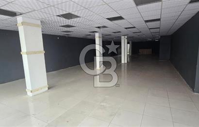 GÜNEŞEVLER MERKEZDE 320m² CADDE ÜZERİ, KOMPLE VİTRİNLİ KİRALIK
