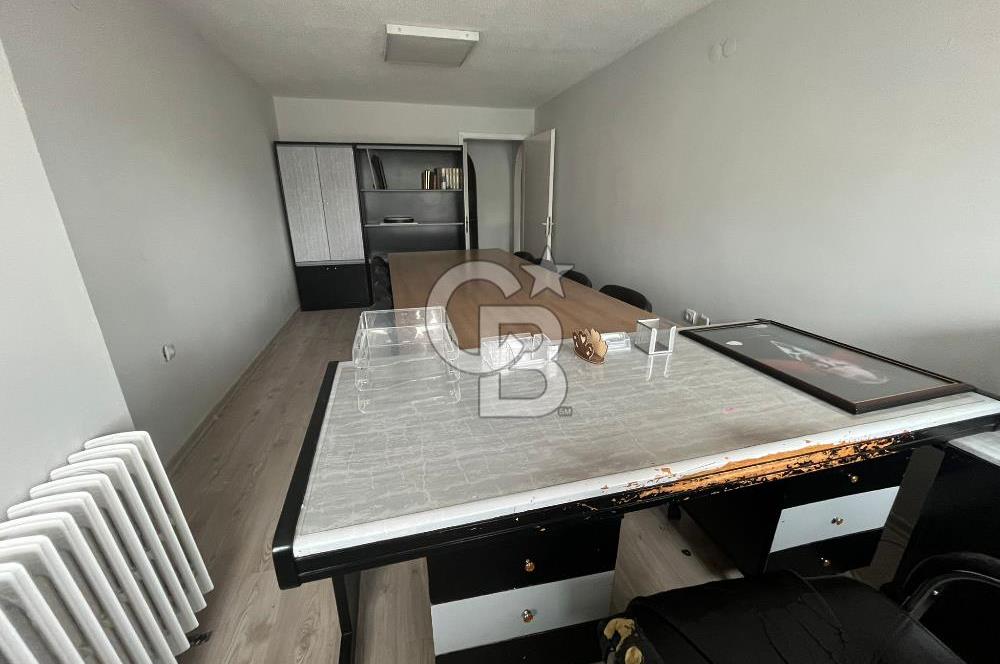 Kızılay'ın Merkezinde Ali Nazmi İşhanı'nda Kiralık Ofis