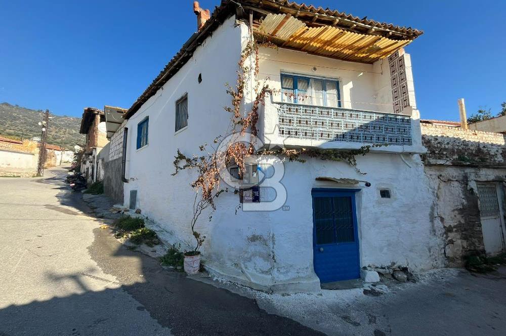 Bayındır Merkez Satılık İki Katlı Müstakil Fırsat Ev