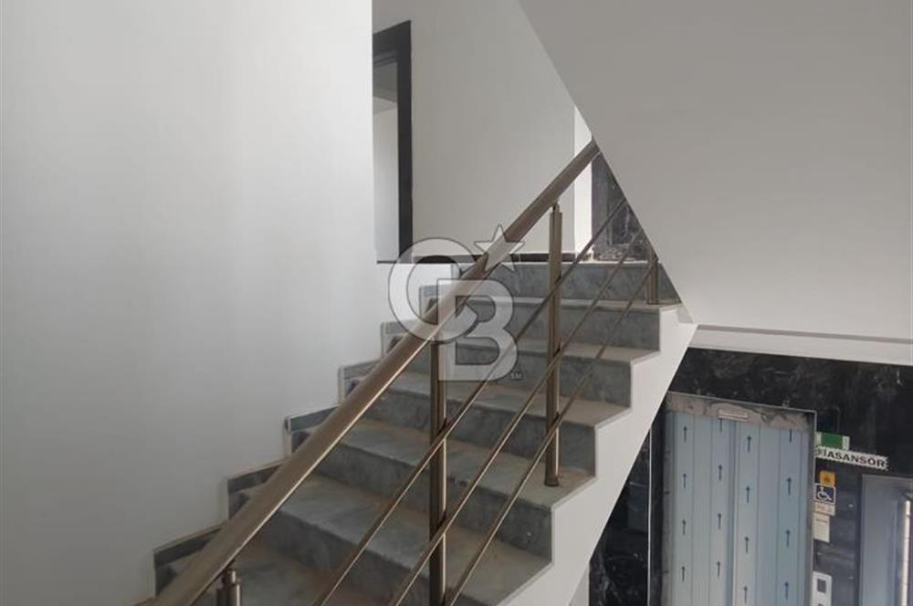 2+1 MERKEZİ AYRI MUTFAKLI ARA KAT BU YETER