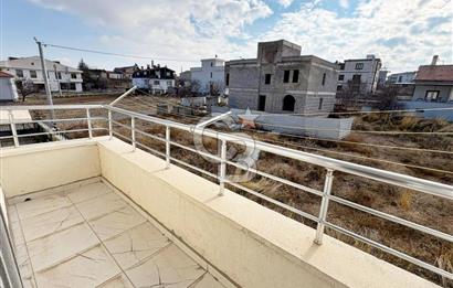 UÇHİSAR KALE YAKINI ATATÜRK BLV. DİBİ KALE MANZARALI TURİZME UYGUN YATIRIM FIRSATI