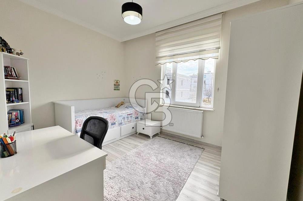 UÇHİSAR KALE YAKINI ATATÜRK BLV. DİBİ KALE MANZARALI TURİZME UYGUN YATIRIM FIRSATI