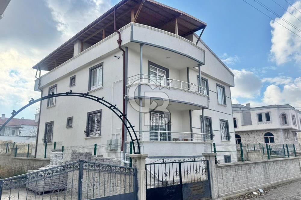 UÇHİSAR KALE YAKINI ATATÜRK BLV. DİBİ KALE MANZARALI TURİZME UYGUN YATIRIM FIRSATI