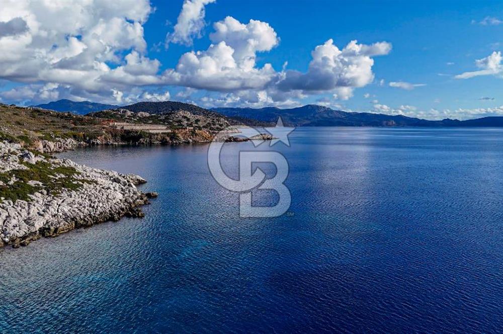 BOZBURUN'DA FULL DENİZ VE SYMİ ADA MANZARALI FIRSAT!