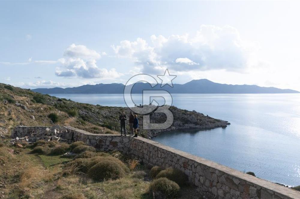 BOZBURUN'DA FULL DENİZ VE SYMİ ADA MANZARALI FIRSAT!