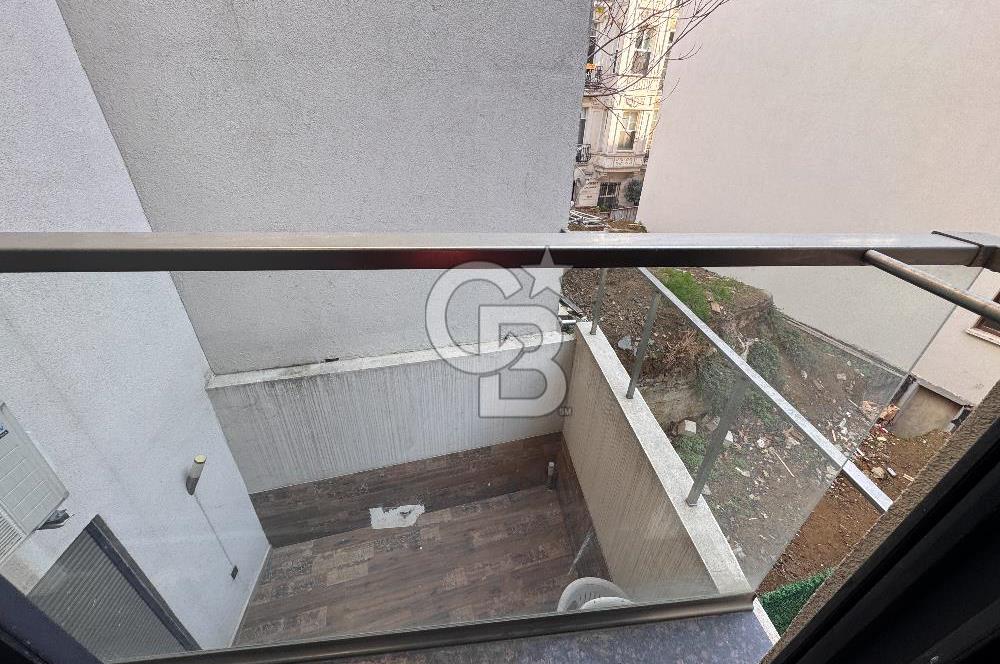 Cihangir Merkezde Yeni Binada 1+1 Loft Satılık Yüksek Giriş Daire