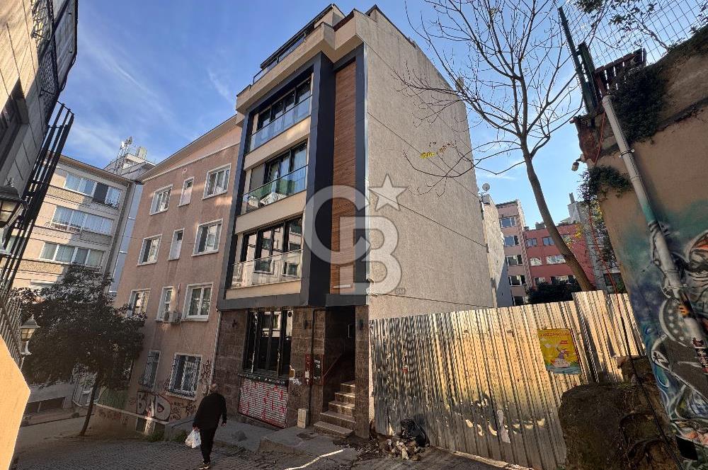 Cihangir Merkezde Yeni Binada 2+2 Satılık Dubleks Daire