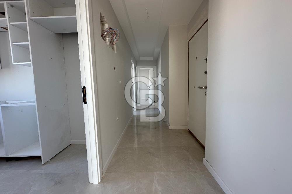 KARTAL KARLIKTEPEDE DENİZ MANZARALI 4+2 DUBLEKS SİTE İÇİ