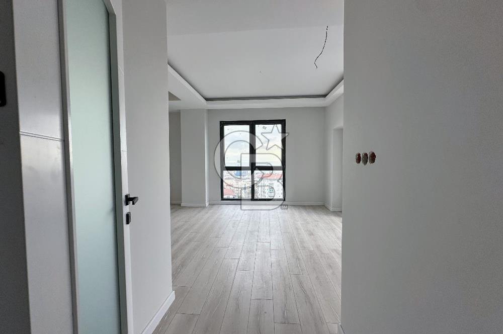 KARTAL KARLIKTEPEDE DENİZ MANZARALI 4+2 DUBLEKS SİTE İÇİ