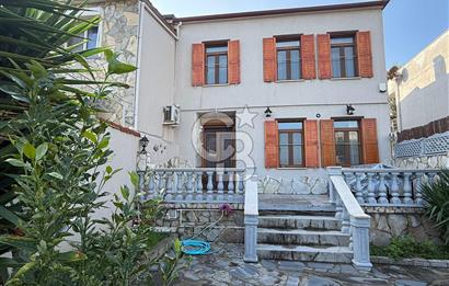 Urla İskelede Eşsiz Konumda Eşyalı Kiralık 2+1 Dubleks Daire