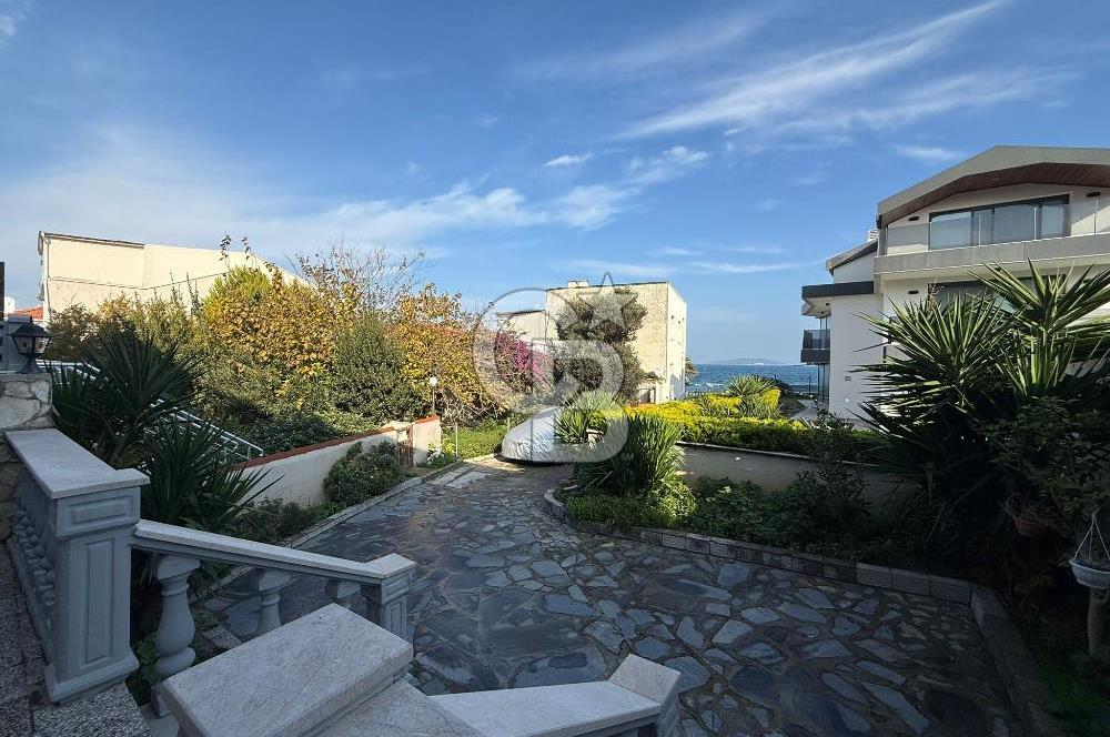 Urla İskelede Eşsiz Konumda Eşyalı Kiralık 2+1 Dubleks Daire